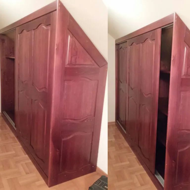 Скосен гардероб плъзгащи врати